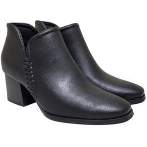 Baretraps Women Tristen V Cut Ankle Booties Size US 6M Black Faux Leather